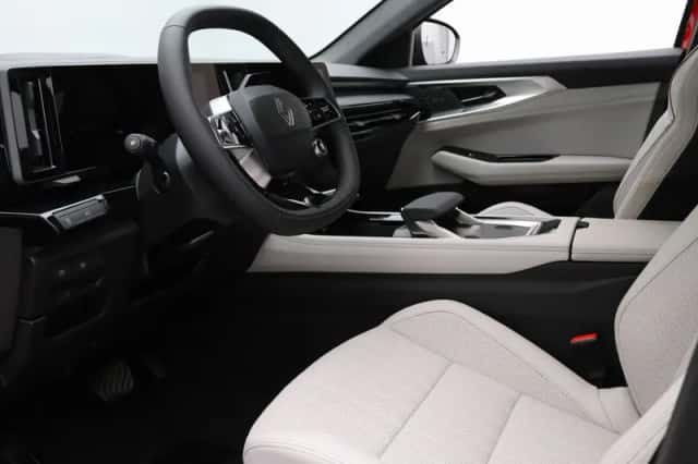 Renault Espace (2025) thumbnail 3