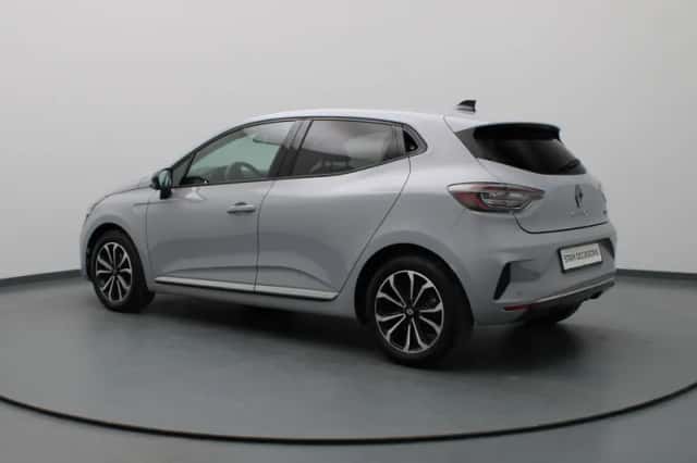 Renault Clio (2025) thumbnail 2
