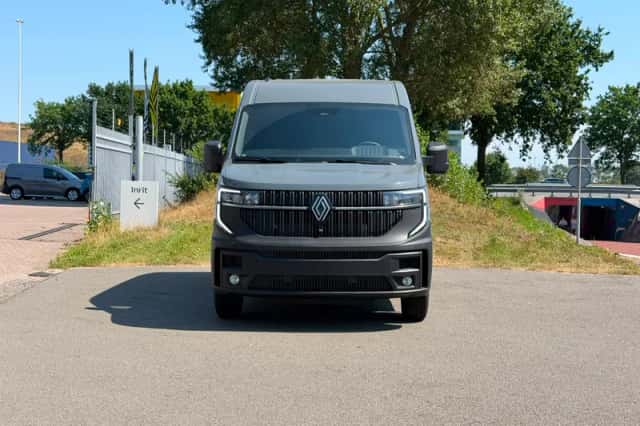Renault Master (2024) thumbnail 6