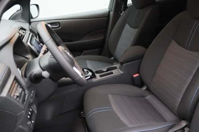Nissan Leaf (2024) thumbnail 4