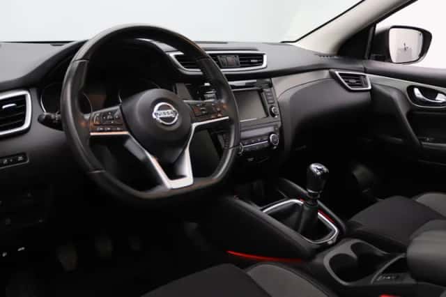 Nissan Qashqai (2019) thumbnail 3