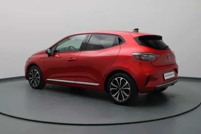 Renault Clio (2025) thumbnail 2