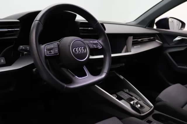 Audi A3 (2022) thumbnail 3