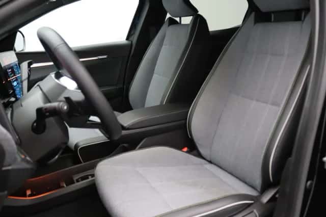 Renault Mégane E-Tech (2025) thumbnail 6