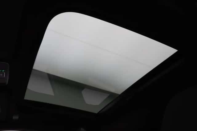 Renault Captur (2025) thumbnail 5