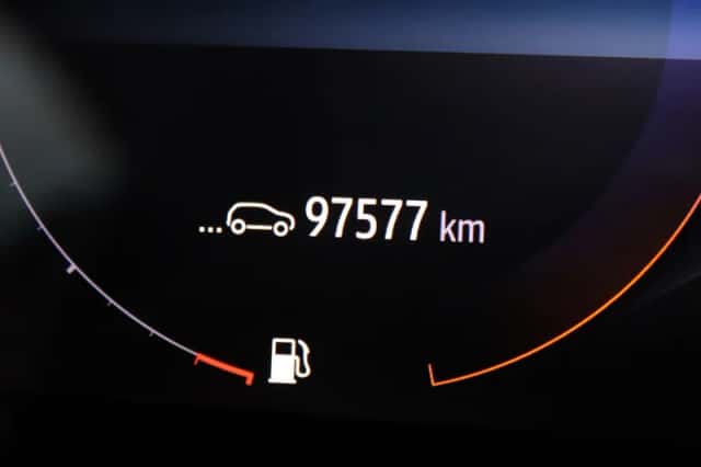 Renault Captur (2021) thumbnail 4