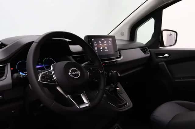 Nissan Townstar (2024) thumbnail 3