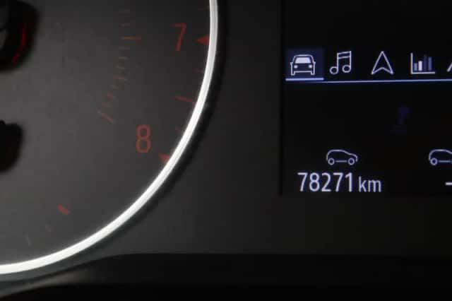Renault Clio (2021) thumbnail 4