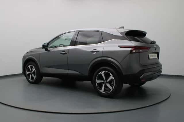Nissan Qashqai (2023) thumbnail 2
