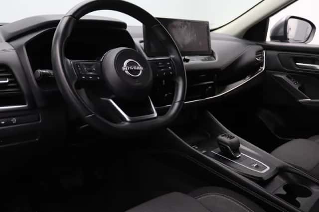 Nissan Qashqai (2023) thumbnail 3