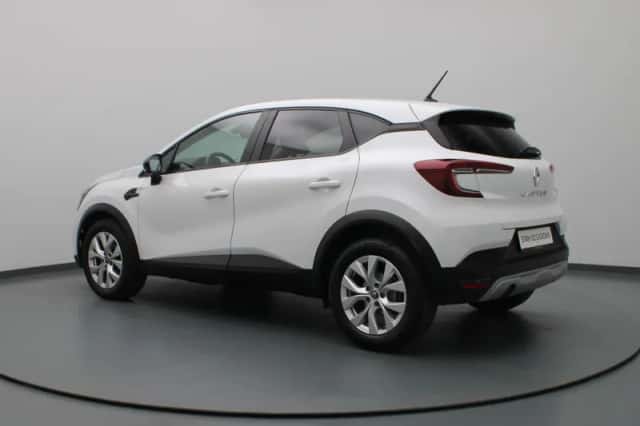 Renault Captur (2021) thumbnail 2