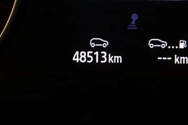 Renault Captur (2021) thumbnail 4