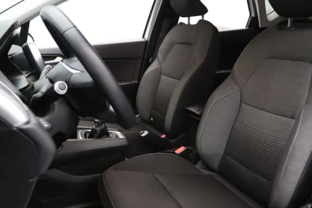 Renault Captur (2021) thumbnail 5