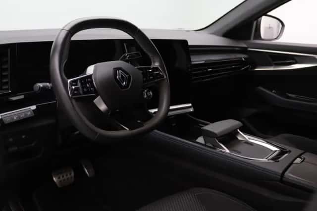 Renault Austral (2024) thumbnail 3