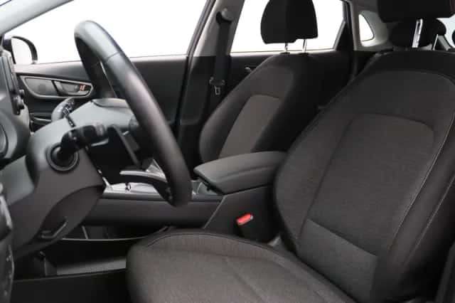 Hyundai Kona (2020) thumbnail 6