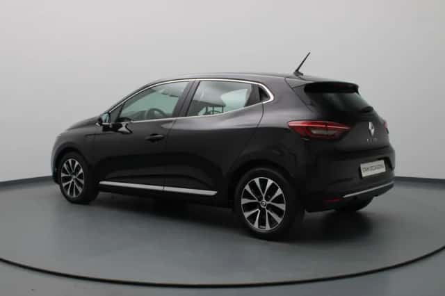 Renault Clio (2021) thumbnail 2