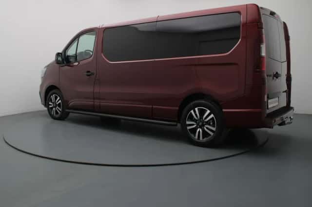 Renault Trafic (2024) thumbnail 2