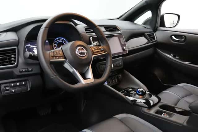 Nissan Leaf (2024) thumbnail 3
