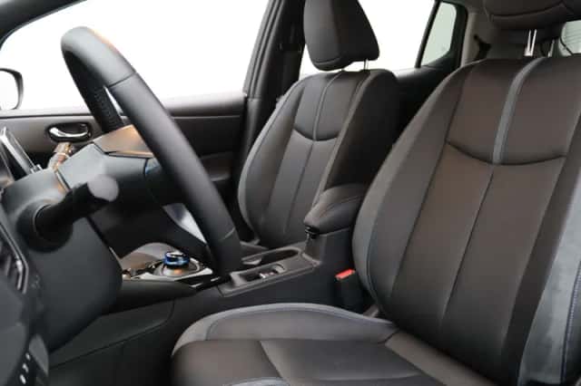 Nissan Leaf (2024) thumbnail 4