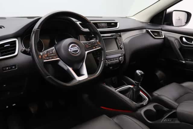 Nissan Qashqai (2019) thumbnail 3