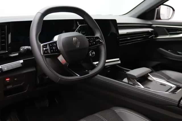 Renault Austral (2025) thumbnail 3