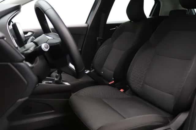 Renault Clio (2020) thumbnail 5