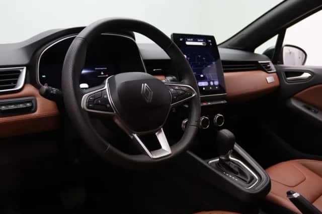 Renault Clio (2025) thumbnail 3