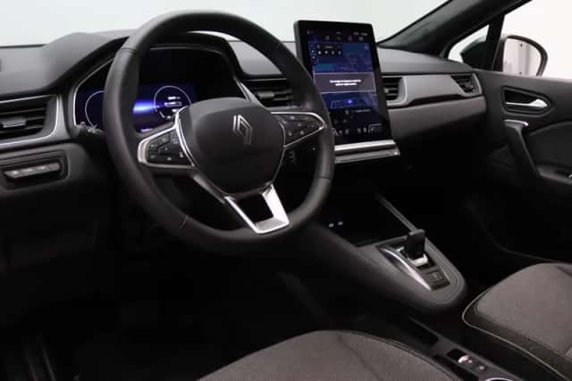 Renault Captur (2025) thumbnail 3
