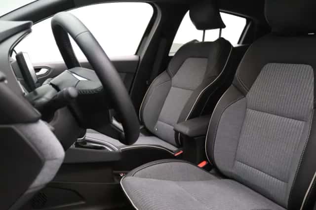 Renault Clio (2025) thumbnail 5