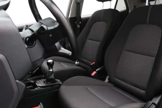 Kia Picanto (2021) thumbnail 5