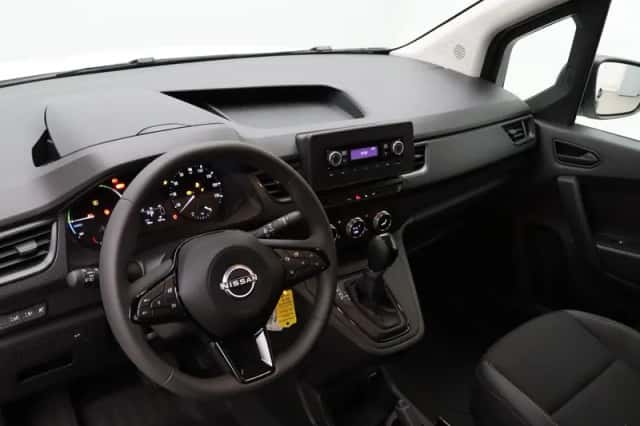 Nissan Townstar (2024) thumbnail 3
