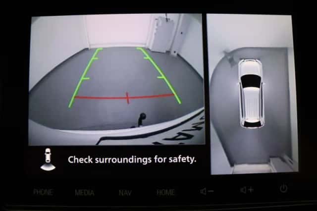 Mitsubishi Outlander (2021) thumbnail 6