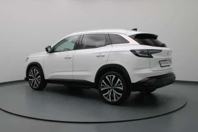 Renault Austral (2025) thumbnail 2