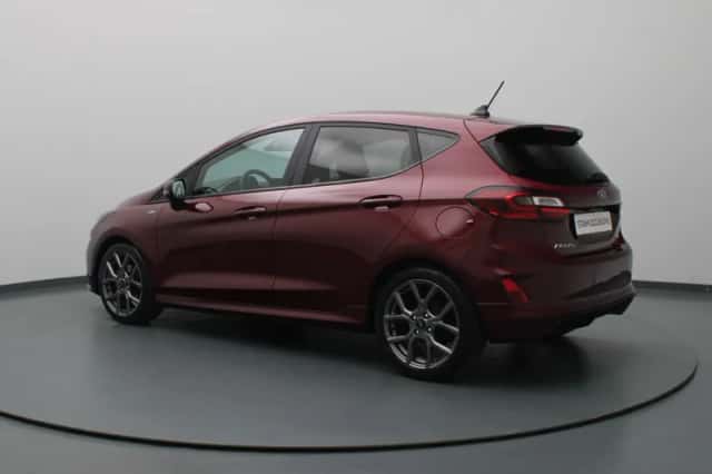 Ford Fiesta (2022) thumbnail 2