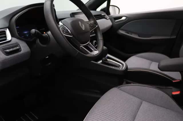 Renault Clio (2025) thumbnail 3