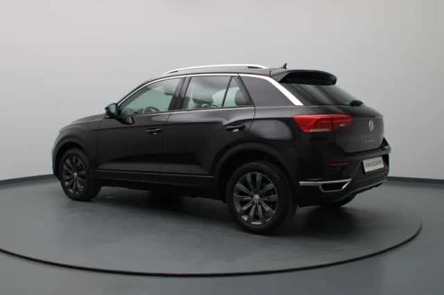 Volkswagen T-Roc (2020) thumbnail 2