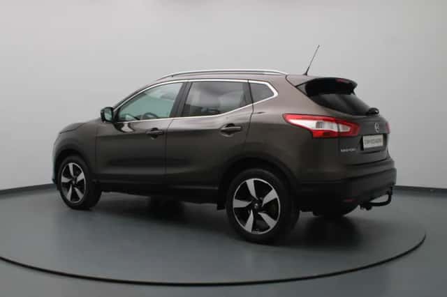 Nissan Qashqai (2016) thumbnail 2