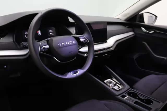 Škoda Octavia (2025) thumbnail 3
