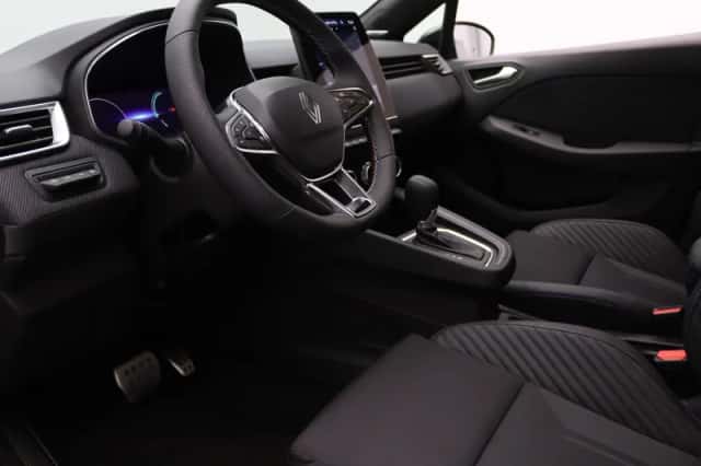 Renault Clio (2025) thumbnail 3