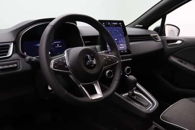 Mitsubishi Colt (2025) thumbnail 3