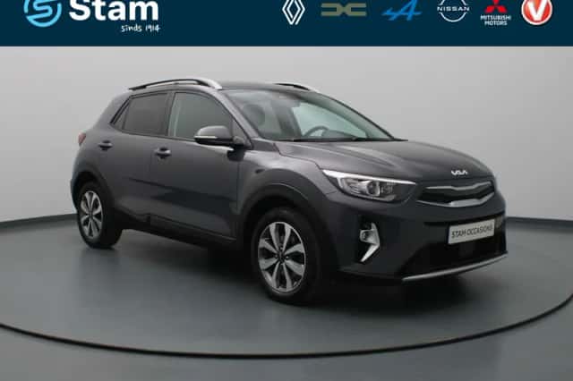 Kia Stonic (2021) thumbnail 1