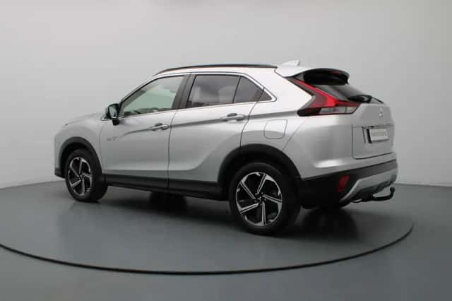 Mitsubishi Eclipse Cross (2022) thumbnail 2