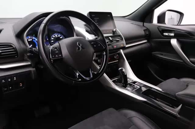 Mitsubishi Eclipse Cross (2022) thumbnail 3