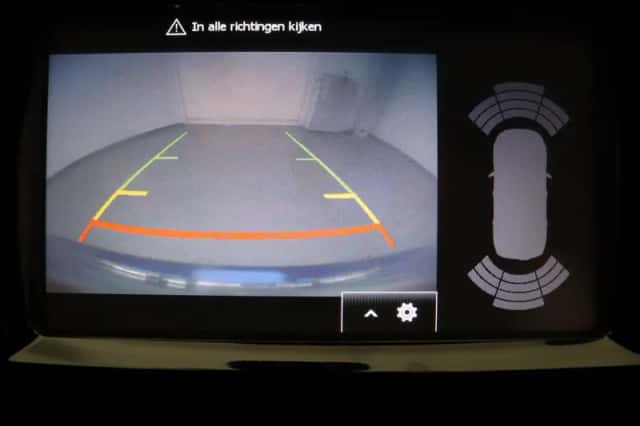 Renault Clio (2018) thumbnail 6