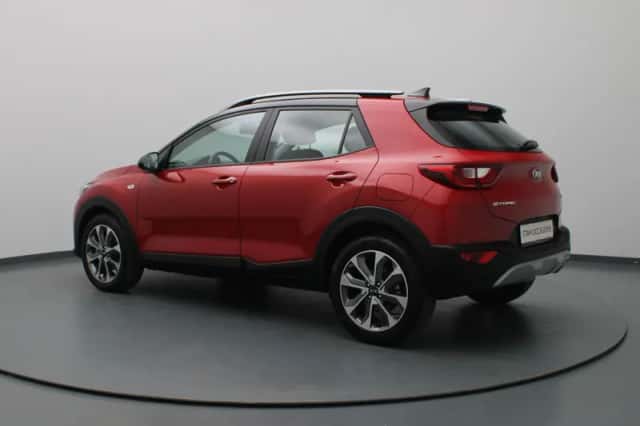 Kia Stonic (2020) thumbnail 2