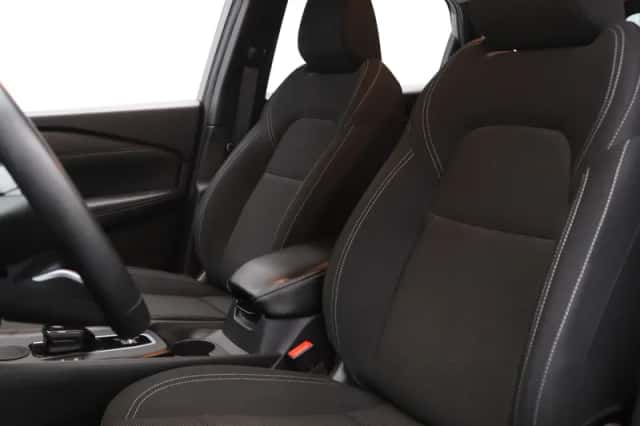 Nissan Qashqai (2023) thumbnail 4