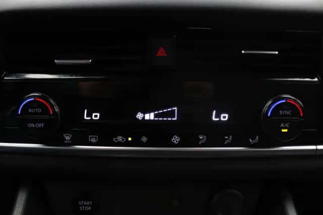 Nissan Qashqai (2023) thumbnail 6