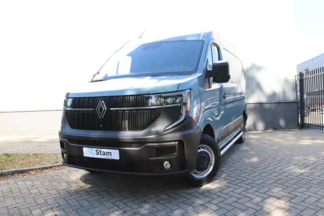 Renault Master (2024) thumbnail 2