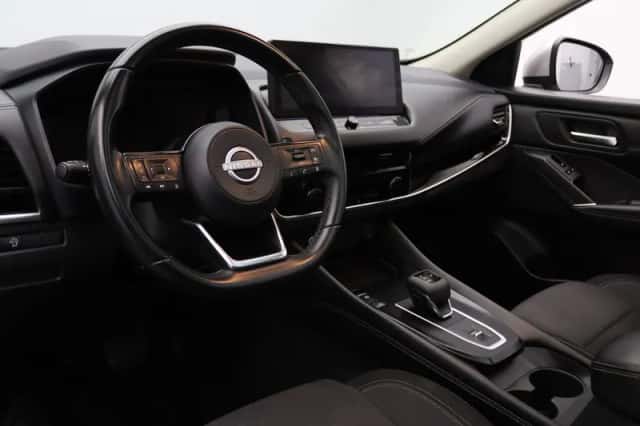 Nissan Qashqai (2023) thumbnail 3
