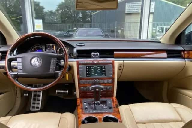 Volkswagen Phaeton (2004) thumbnail 5